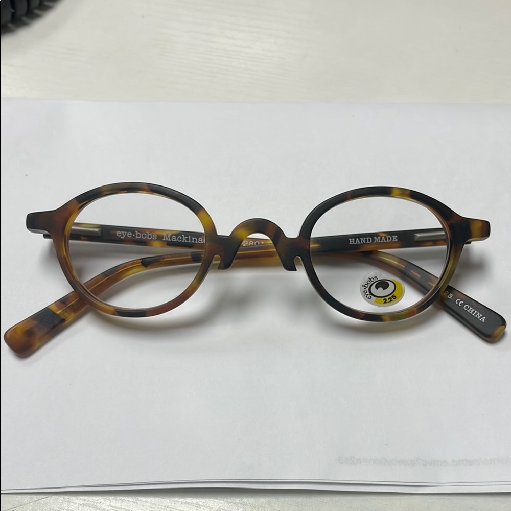 Tortoise Shell Round Reading Glasses (Eyebobs)